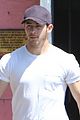nick jonas shows off his bulging biceps after the gym 01
