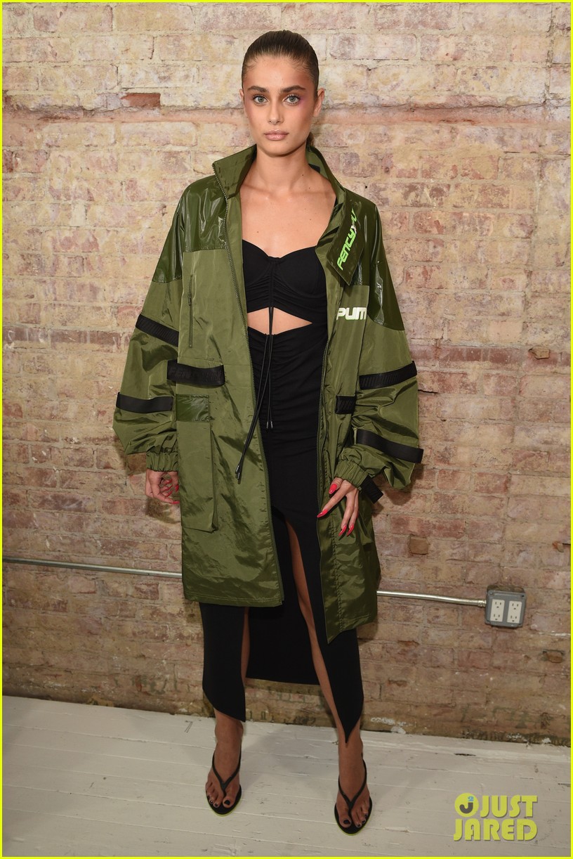 Adriana Lima, Stella Maxwell, & Taylor Hill Walk Rihanna's Fenty Puma