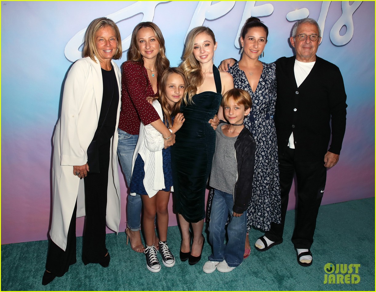 Tobey Maguire's Kids Make Rare Appearance with Mom Jennifer Meyer