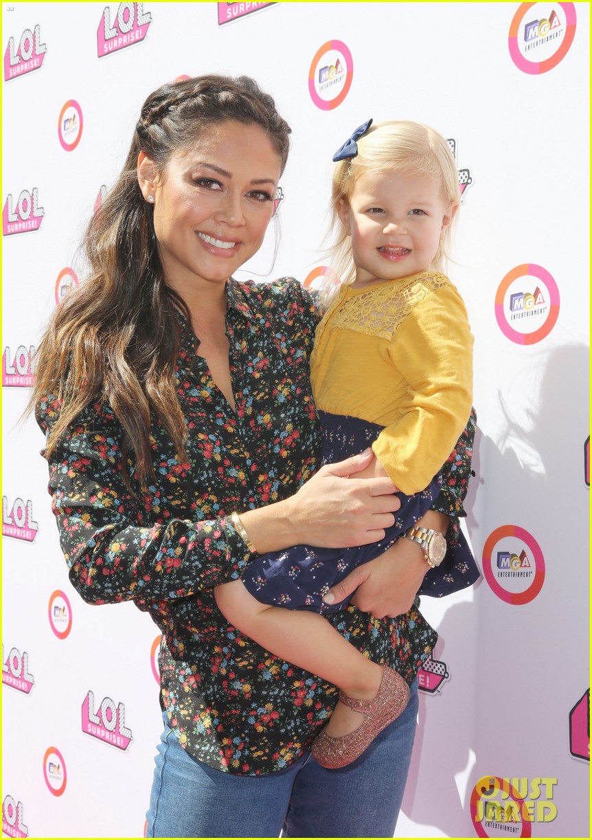 Vanessa Lachey Has a Girls Day Out With Daughter Brooklyn! Photo