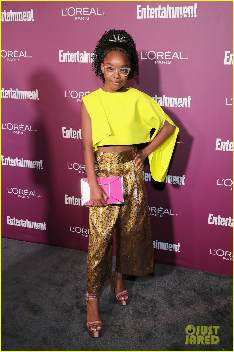 Ariel Winter & Boyfriend Levi Meaden Join 'Modern Family' Stars at Pre