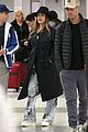 pregnant jessica alba and cash warren touch down in nyc 05