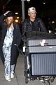 pregnant jessica alba and cash warren touch down in nyc 08