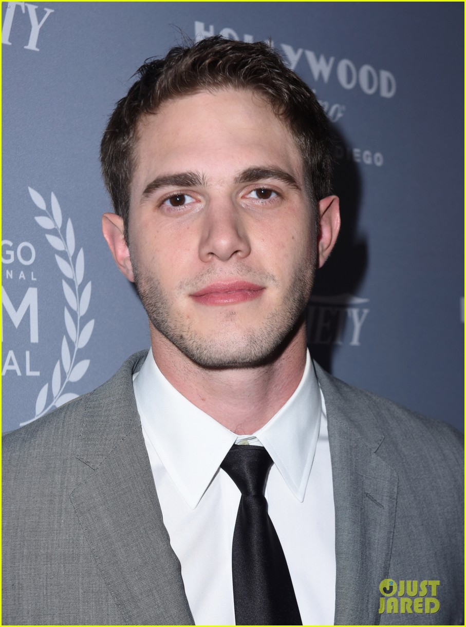 Blake Jenner Wins Rising Star Award at San Diego Film Fest Photo