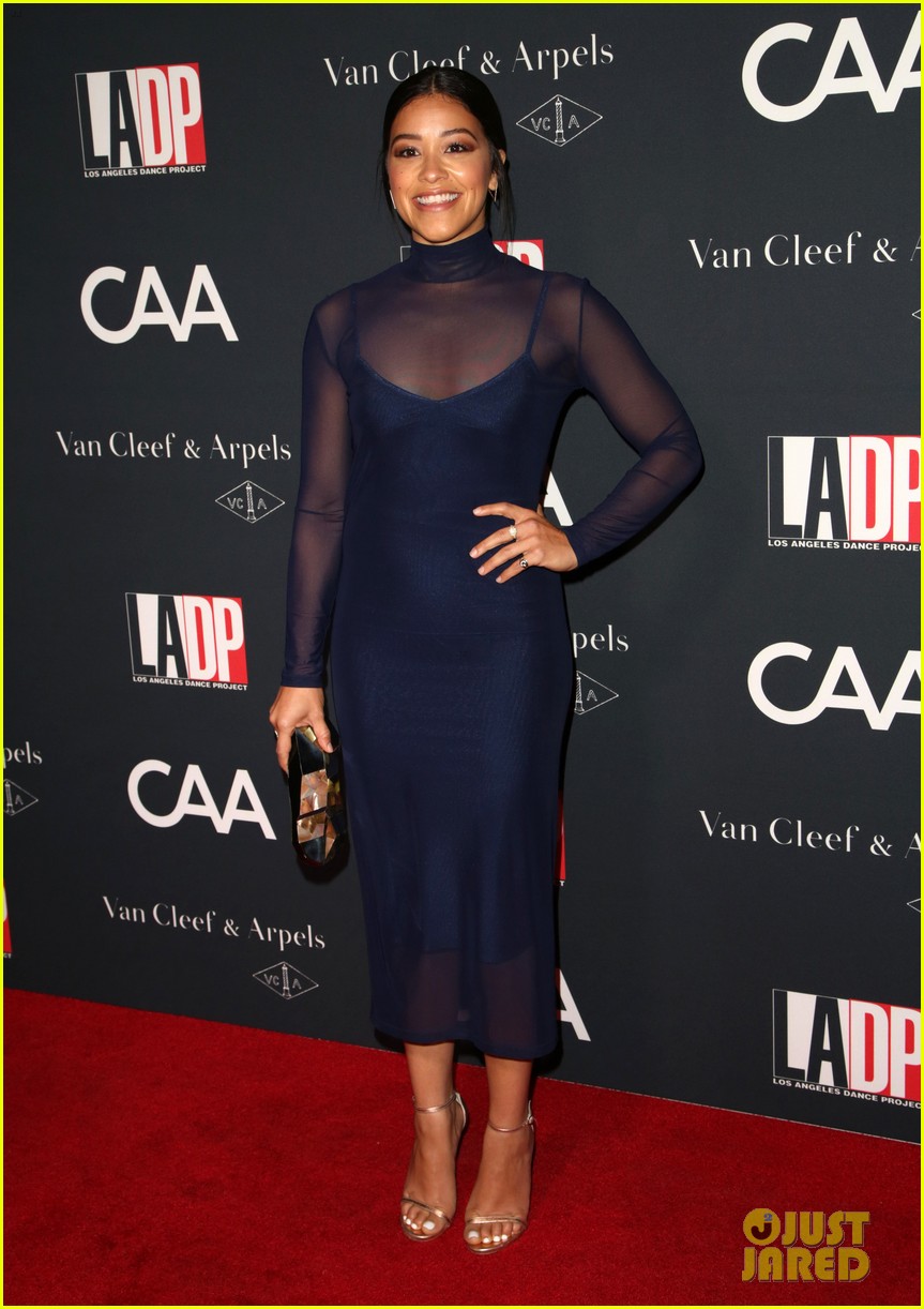 Gina Rodriguez & Joe LoCicero Look So Cute on the Red Carpet! Photo