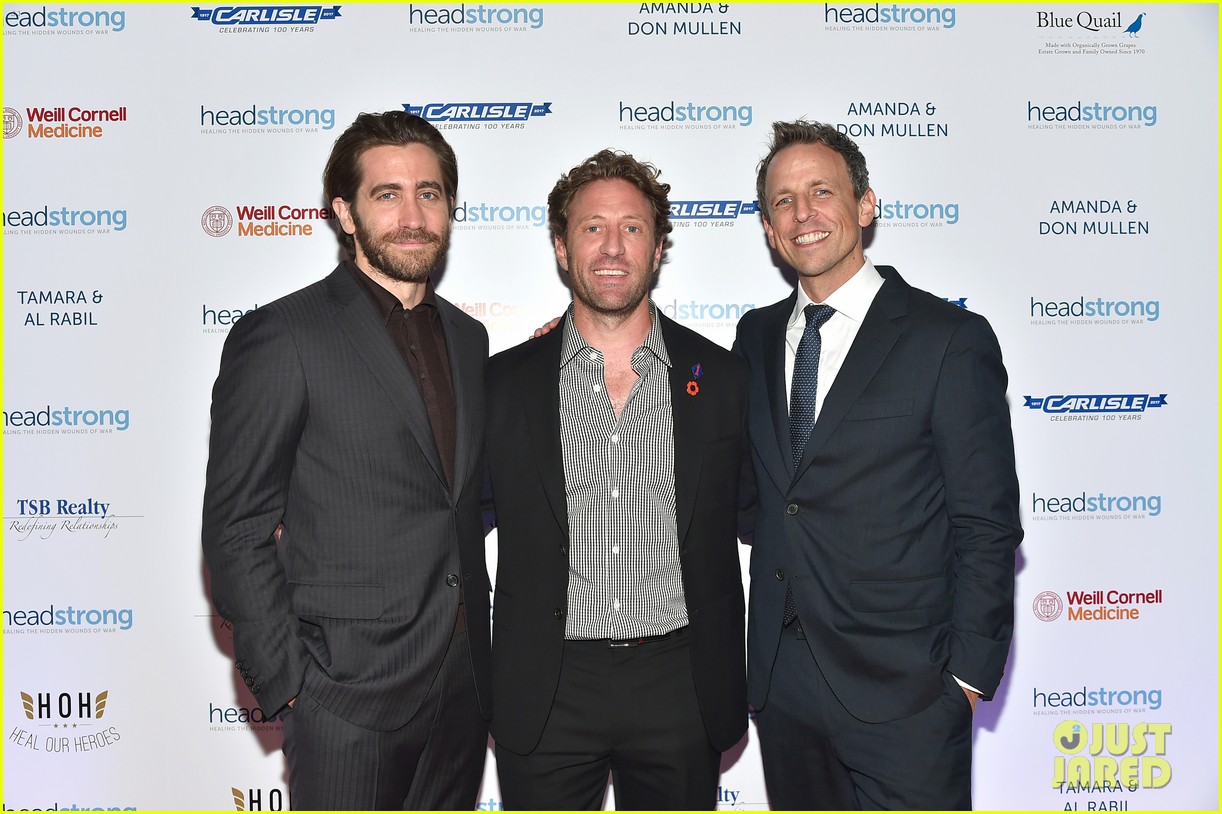 Jake Gyllenhaal Suits Up for Headstrong Gala 2017! Photo 3973651