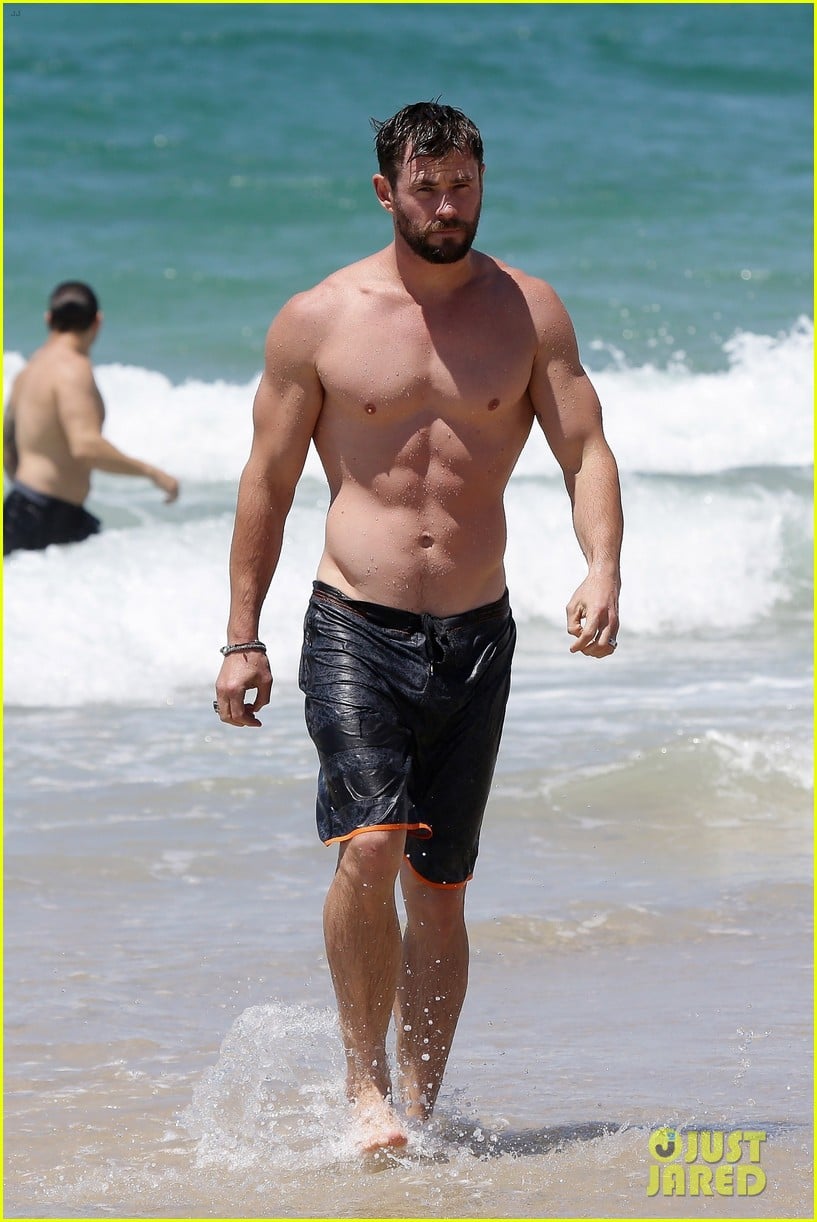 The Four Body Types, Fellow One Research - Celebrity Chris Hemsworth Body Type One (BT1) Shape Physique