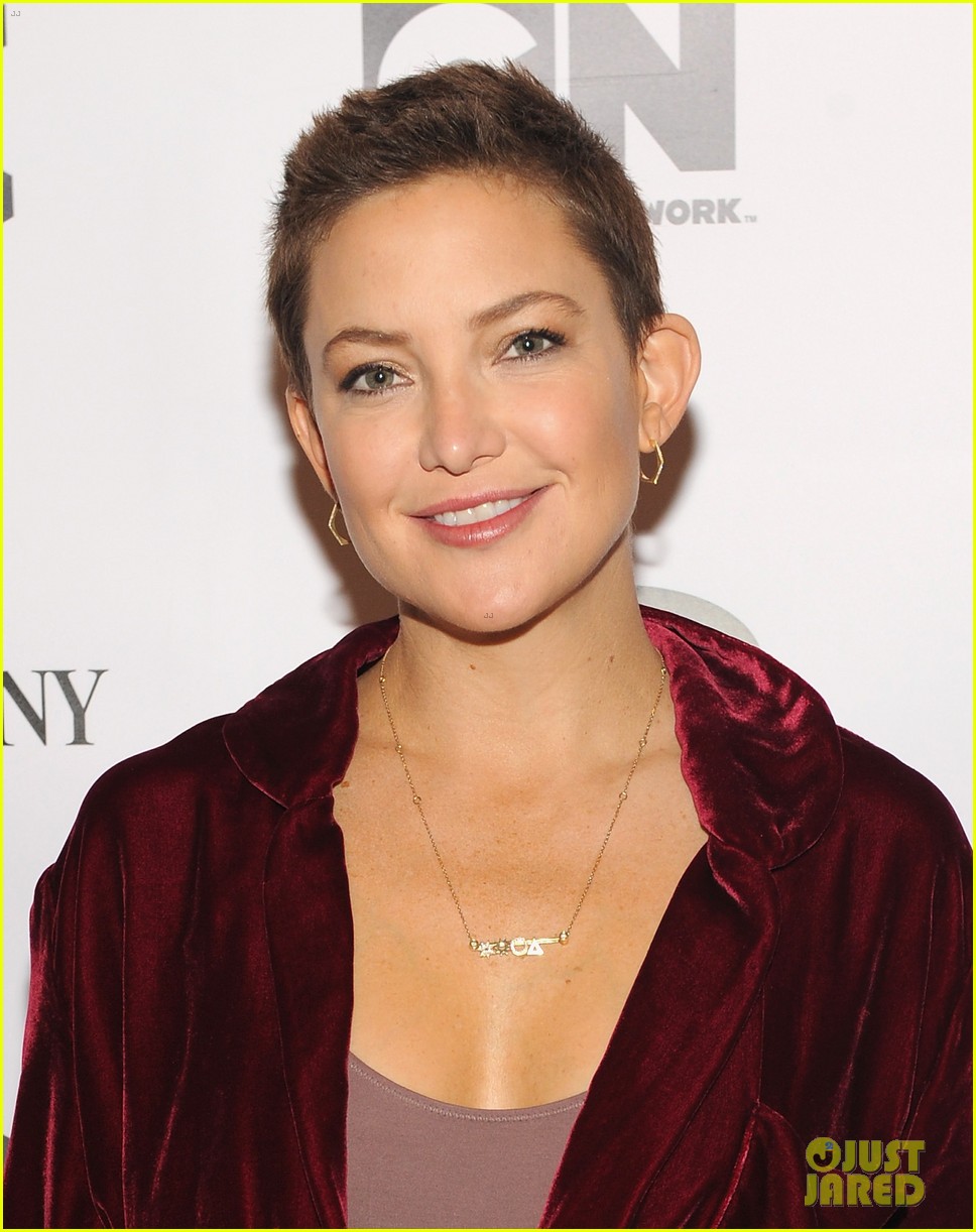 Kate Hudson Says 'Connection Is Everything' When Talking Fabletics Kate Hudson Says 'Connection Is Everything' When Talking Fabletics