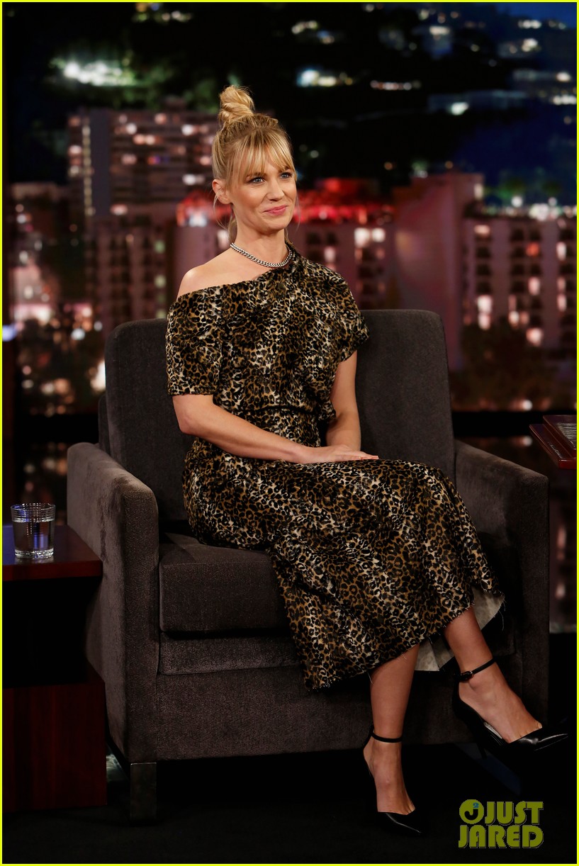 January Jones Reveals Father Was Her Gym Teacher In School on 'Jimmy