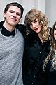taylor swift fans share photos from london secret sessions 15