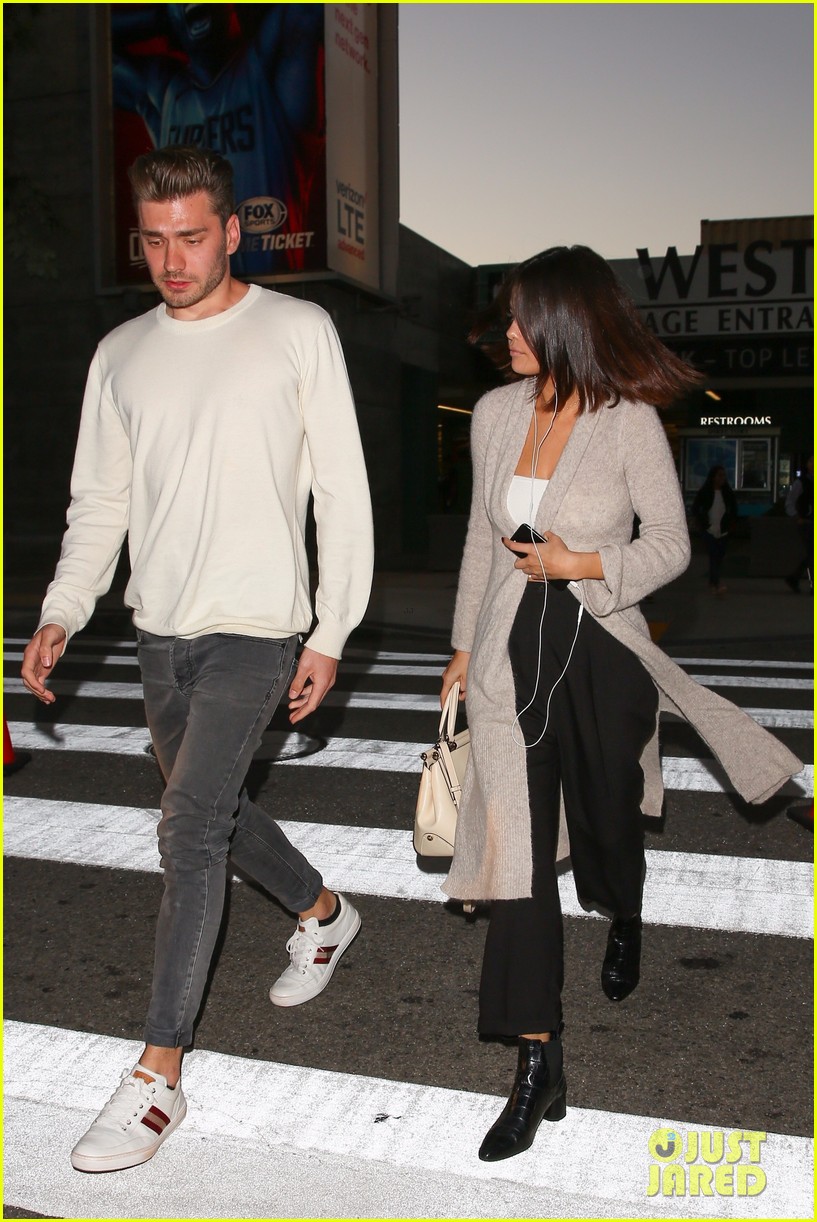 Justin Bieber & Selena Gomez Attend Second Church Service of the Day