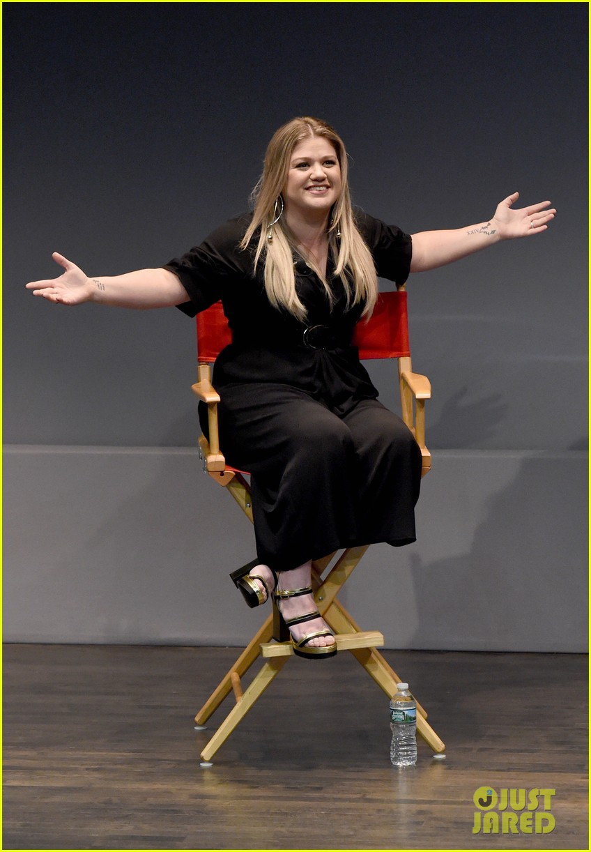 Kelly Clarkson Says She Was Drunk at Her 'From Justin to Kelly