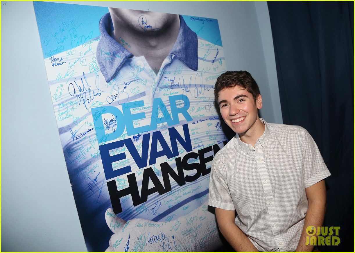 Noah Galvin Kicks Off His 'Dear Evan Hansen' Broadway Limited Run(02)