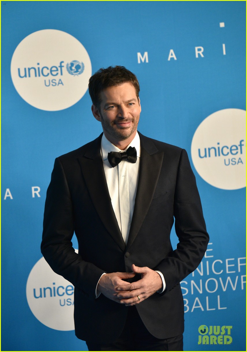 Jake Gyllenhaal Set To Play Art Critic In Netflix Film! Photo