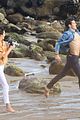 kendall jenner joins hot shirtless guy for beach photo shoot 18