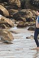 kendall jenner joins hot shirtless guy for beach photo shoot 22
