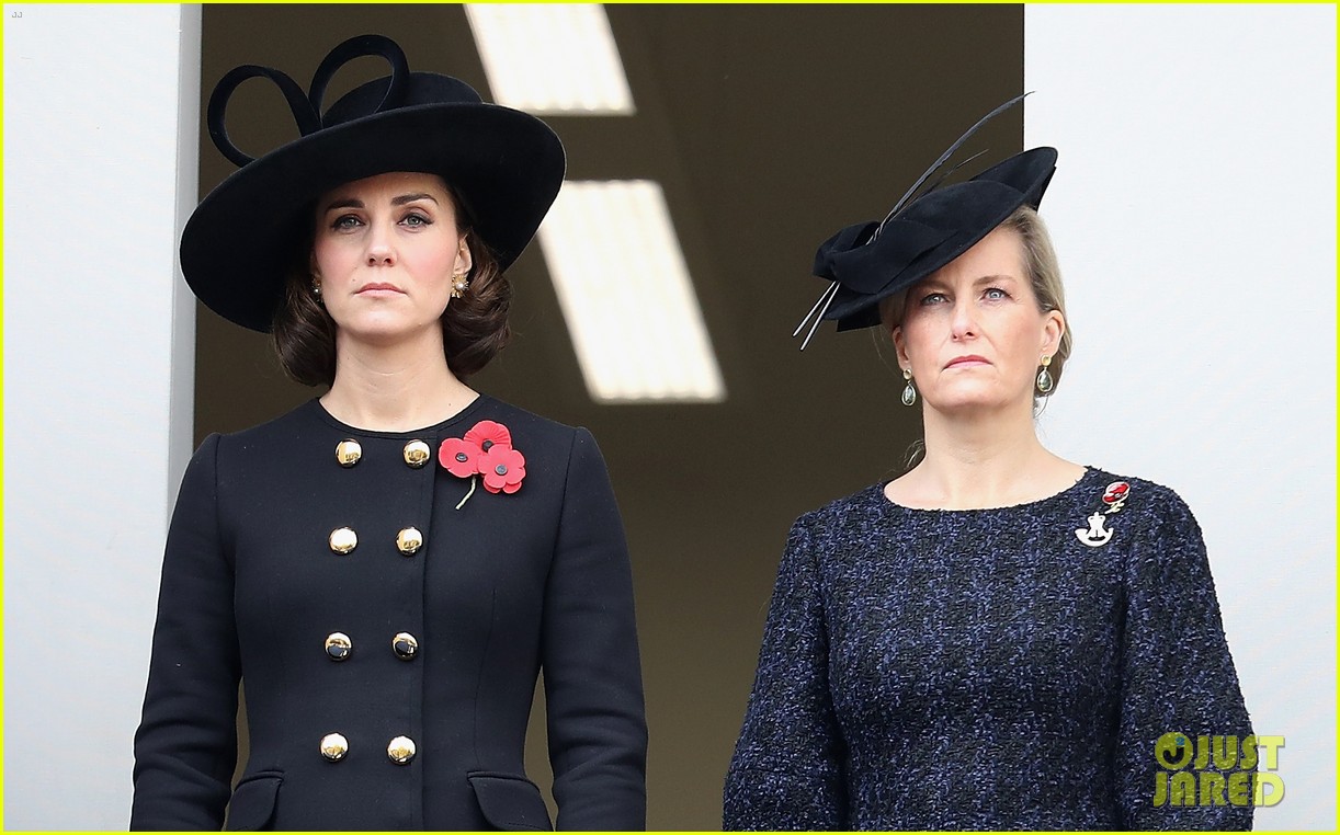 Kate Middleton & Royal Family Attend Remembrance Sunday Memorial Photo