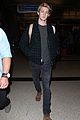 joe alwyn lands in los angeles in time for new years day 30