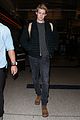 joe alwyn lands in los angeles in time for new years day 33