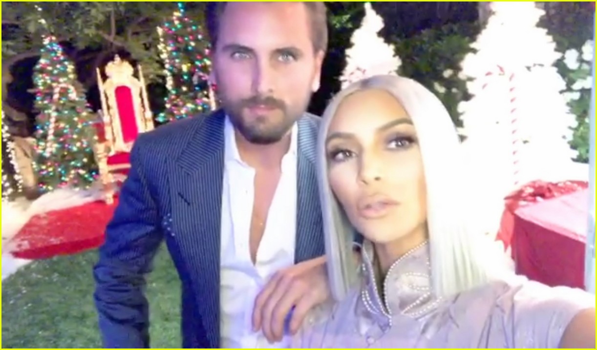 Was Scott Disick At Christmas Party 2022 Scott Disick Stopped By The Kardashian Christmas Party: Photo 4004486 |  2017 Christmas, Scott Disick Pictures | Just Jared