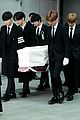 jonghyun funeral attended by his shinee bandmates 01