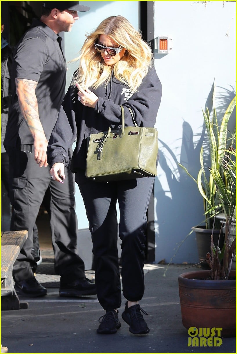 Pregnant Khloe Kardashian Covers Up Baby Bump While Filming 'KUWTK