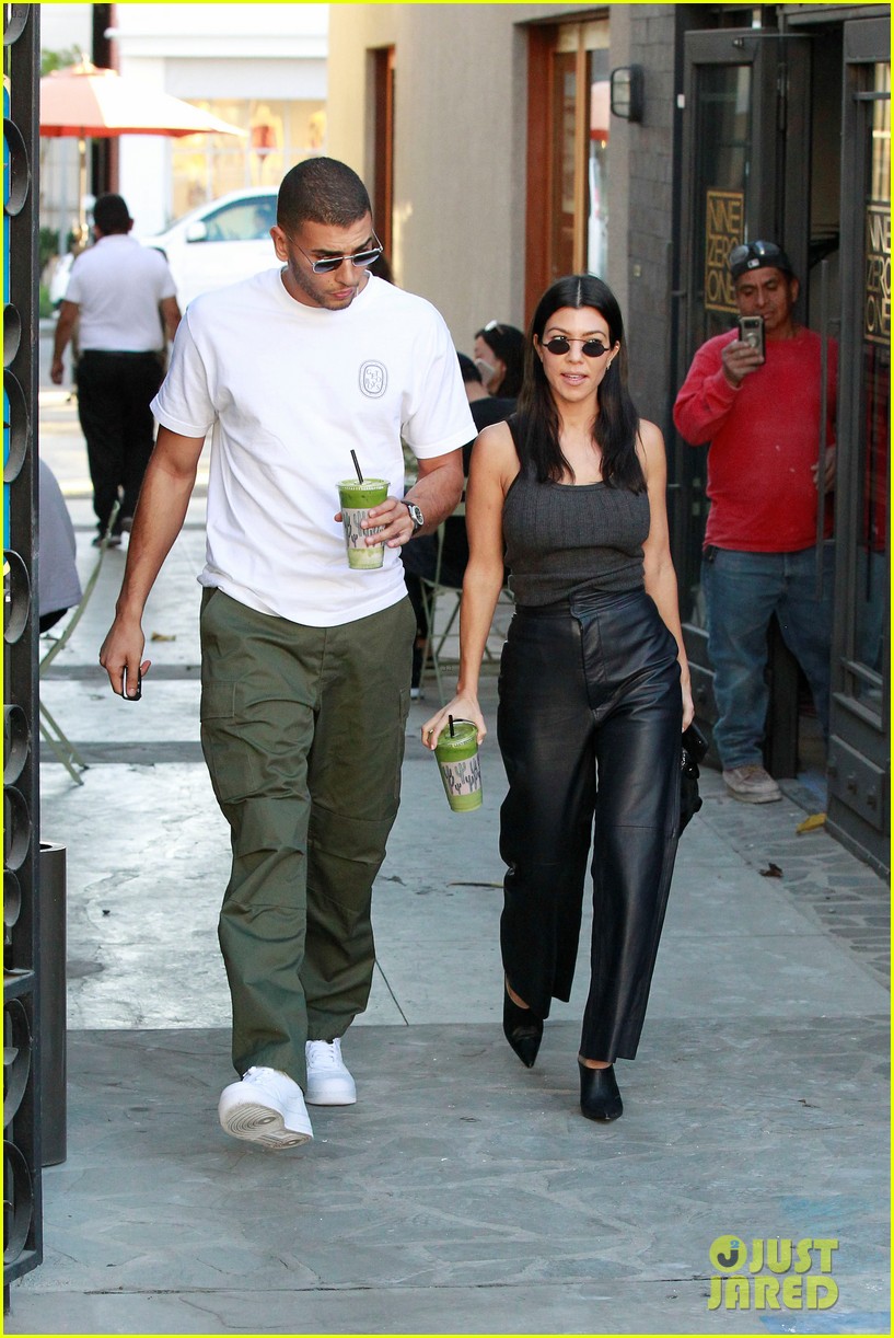 Kourtney Kardashian & Boyfriend Younes Bendjima Hold Hands After a
