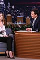 hailee steinfeld performs let me go on fallon watch her last performance of 2017 05