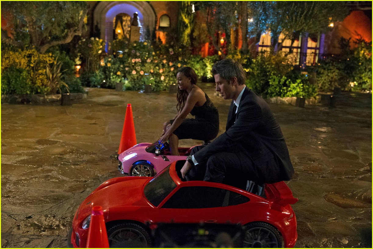 Arie Luyendyk Jr.'s First Kiss on 'The Bachelor' Goes To... Photo