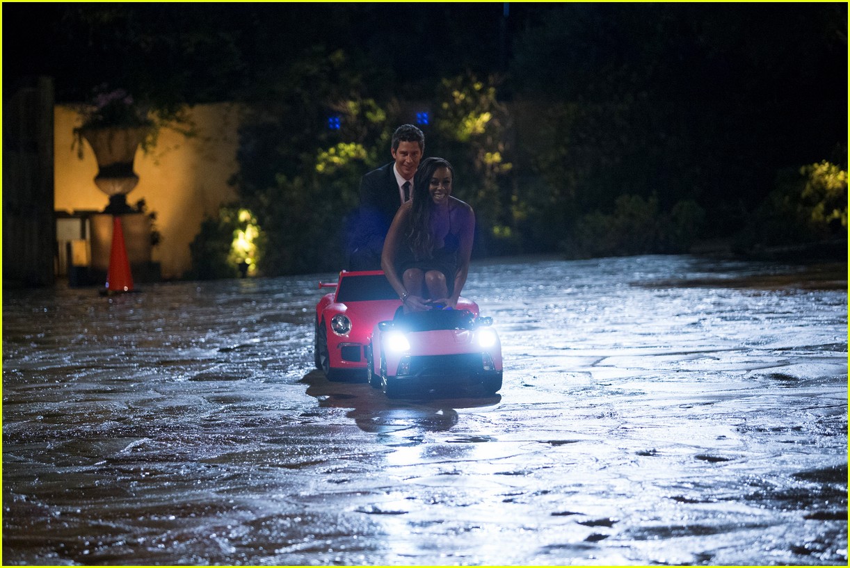 Arie Luyendyk Jr.'s First Kiss on 'The Bachelor' Goes To... Photo