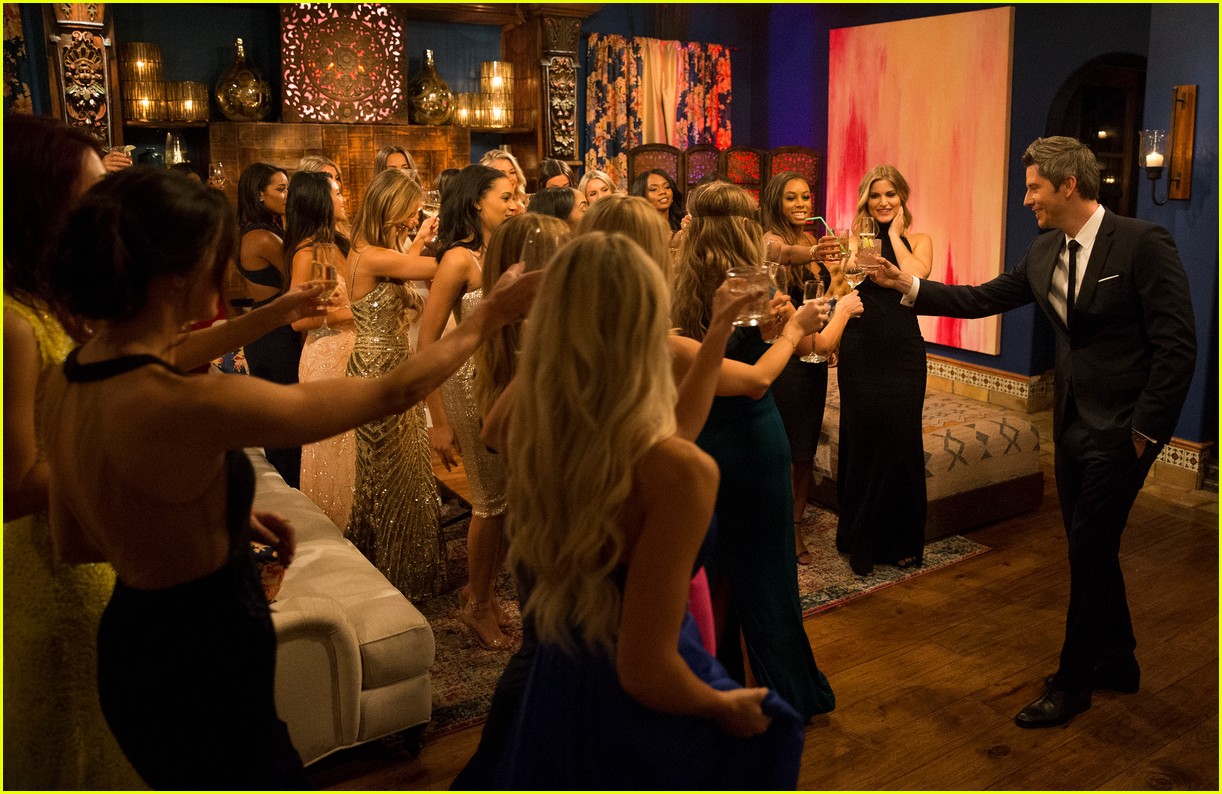 Arie Luyendyk Jr.'s First Kiss on 'The Bachelor' Goes To... Photo