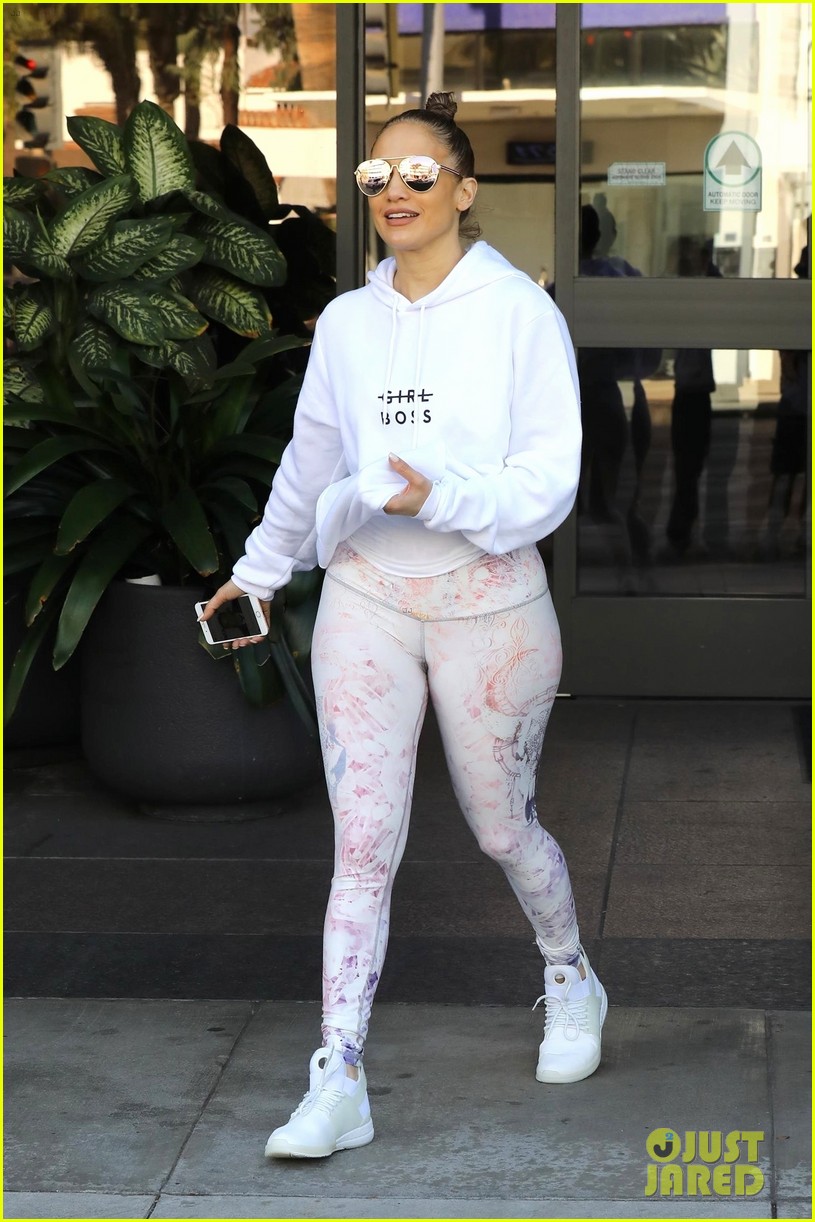 Photo jennifer lopez alex rodriguez start their day off at the gym 04