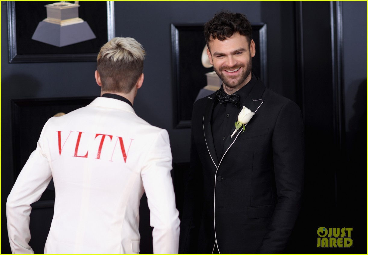 The Chainsmokers Alex Pall & Andrew Taggart Coordinate Their Suits at