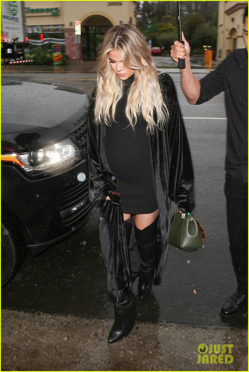 Pregnant Khloe Kardashian Wears FormFitting Dress for Lunch with Kim