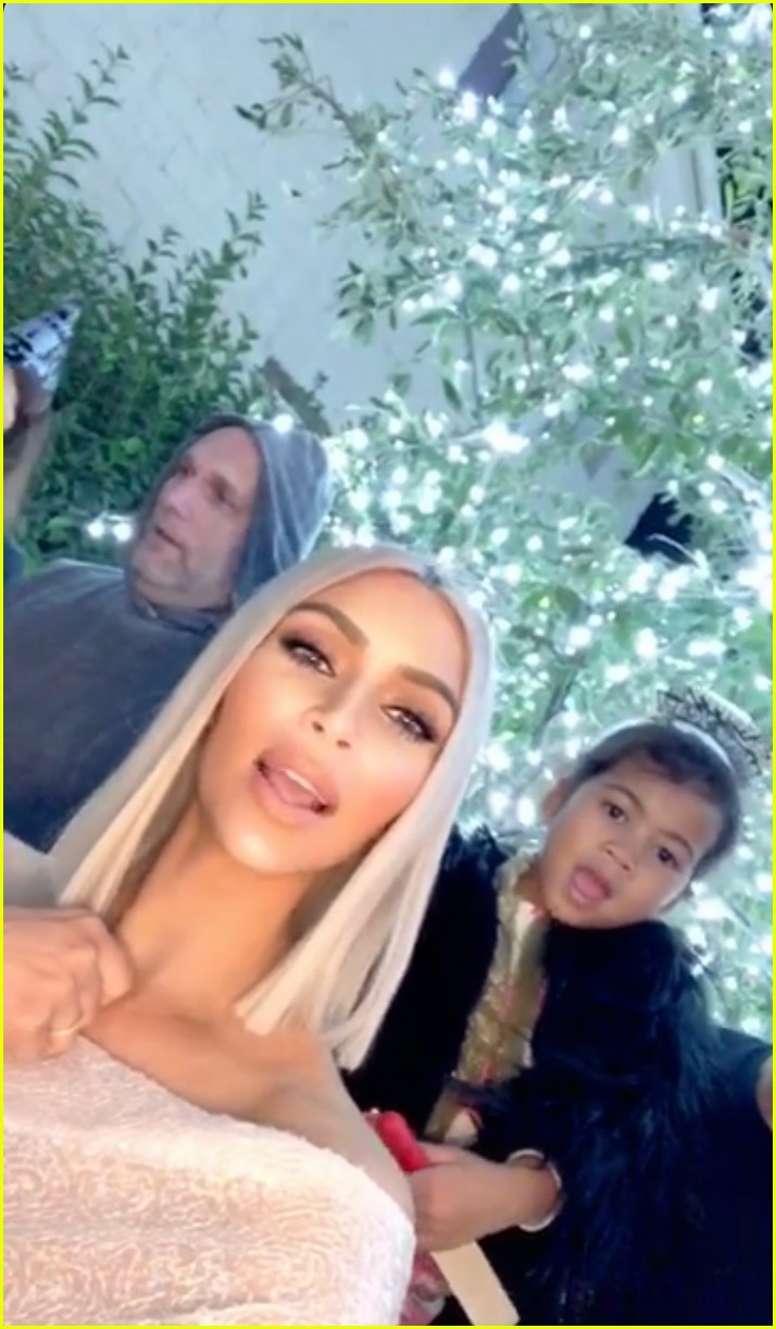 Watch Kim Kardashian & Kanye West Kiss at Midnight on New Year's Eve