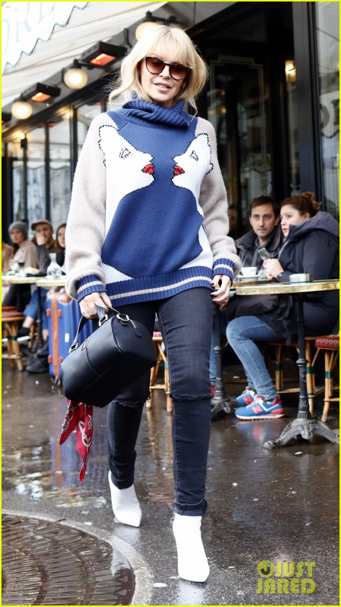 Kylie Minogue Melissa George Get Their Fashion Show Fix In Paris Photo Kylie Minogue Laura Carmichael Melissa George Natalia Vodianova Pictures Just Jared Kylie Minogue Melissa George Get Their Fashion Show Fix In Paris Photo Kylie Minogue Laura Carmichael Melissa George Natalia Vodianova Pictures Just Jared