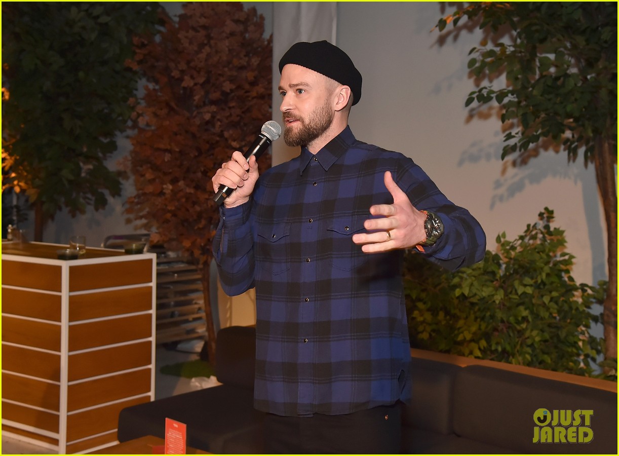 justin timberlake support from wife jessica biel man of the woods nyc listening session 184016265