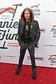 steven tyler and girlfriend aimee preston share a sweet smooch at grammy viewing party 01