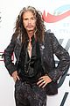 steven tyler and girlfriend aimee preston share a sweet smooch at grammy viewing party 03