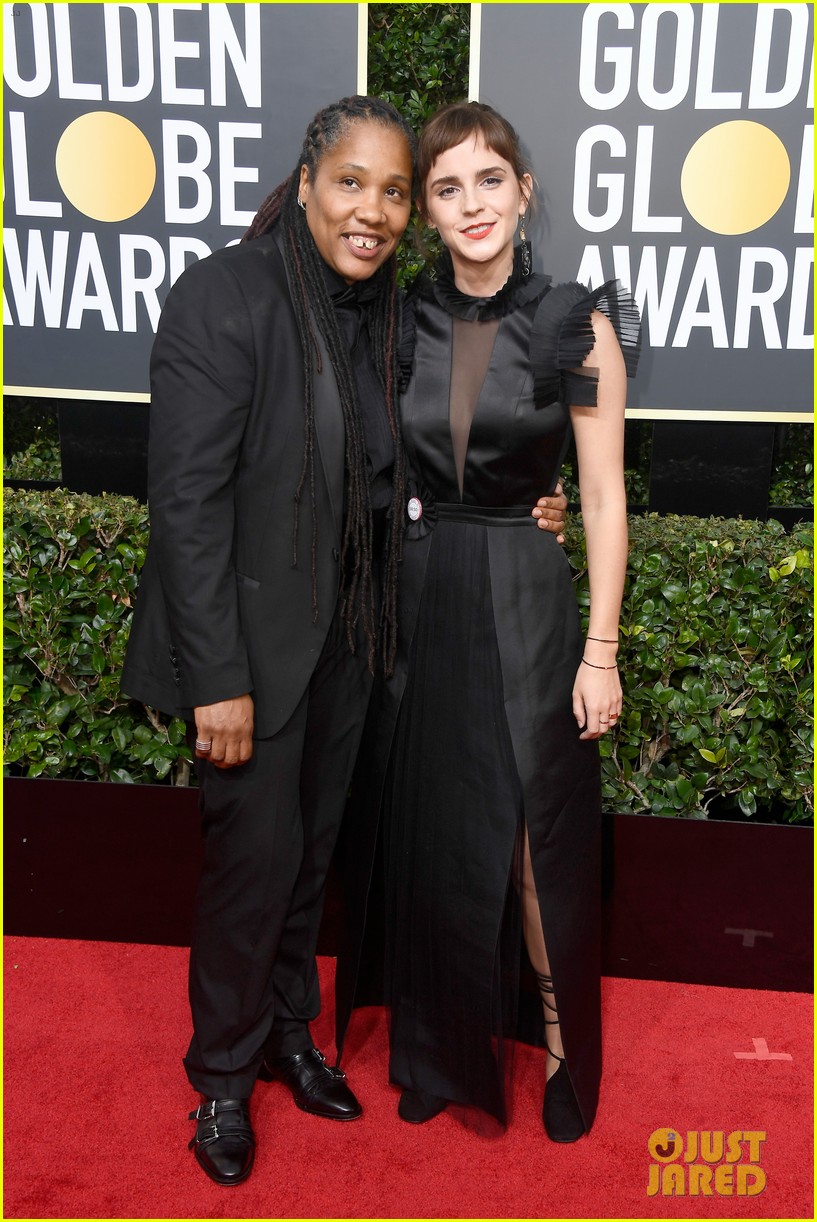 Emma Watson & Robert Pattinson Have a 'Harry Potter' Reunion at Golden