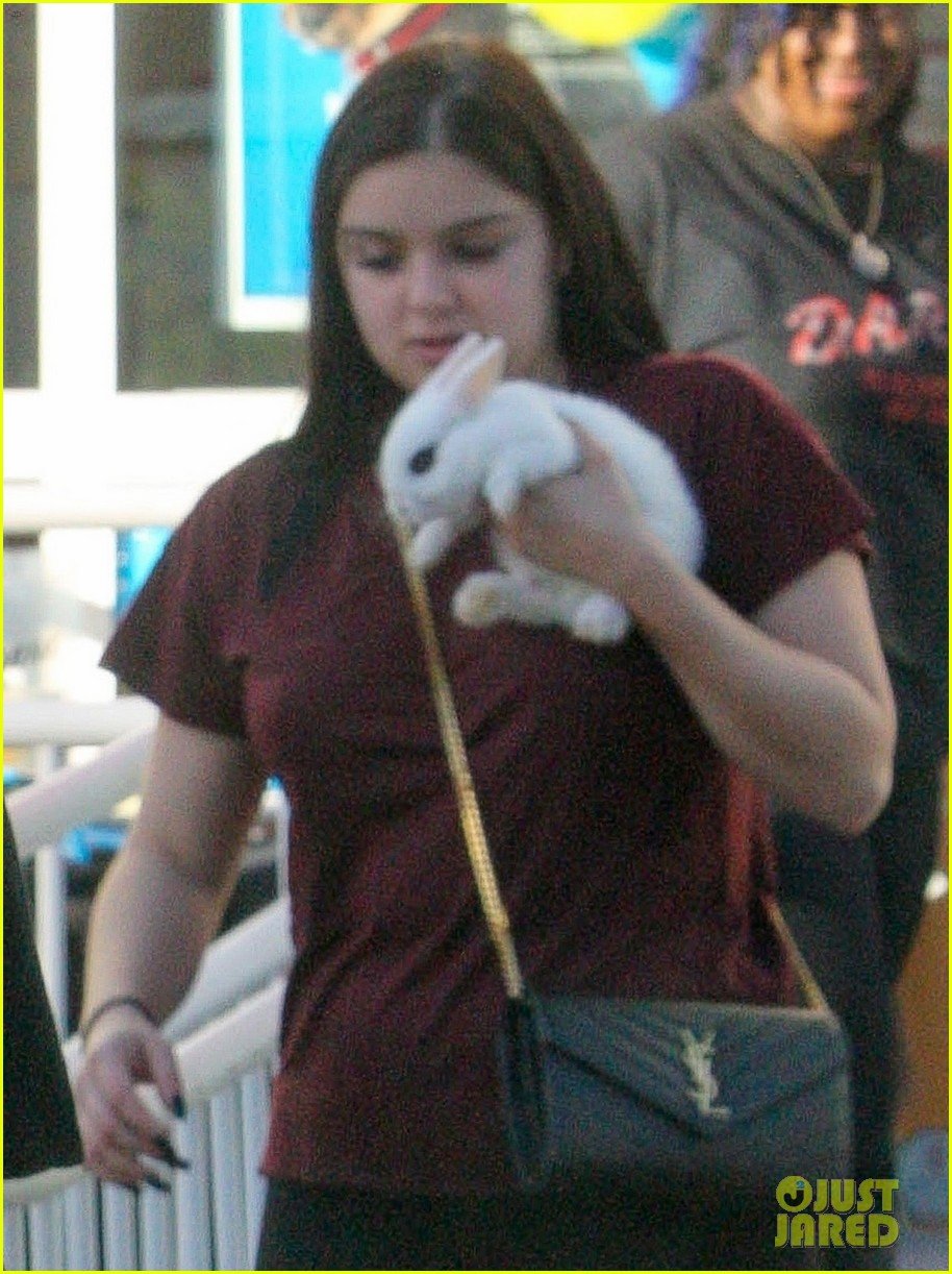 Ariel Winter & Boyfriend Levi Meaden Adopt a Baby Rabbit!: Photo ...