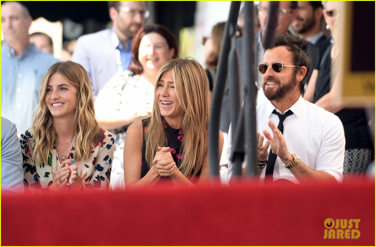 Jennifer Aniston & Justin Theroux Split Read Their Statement Photo