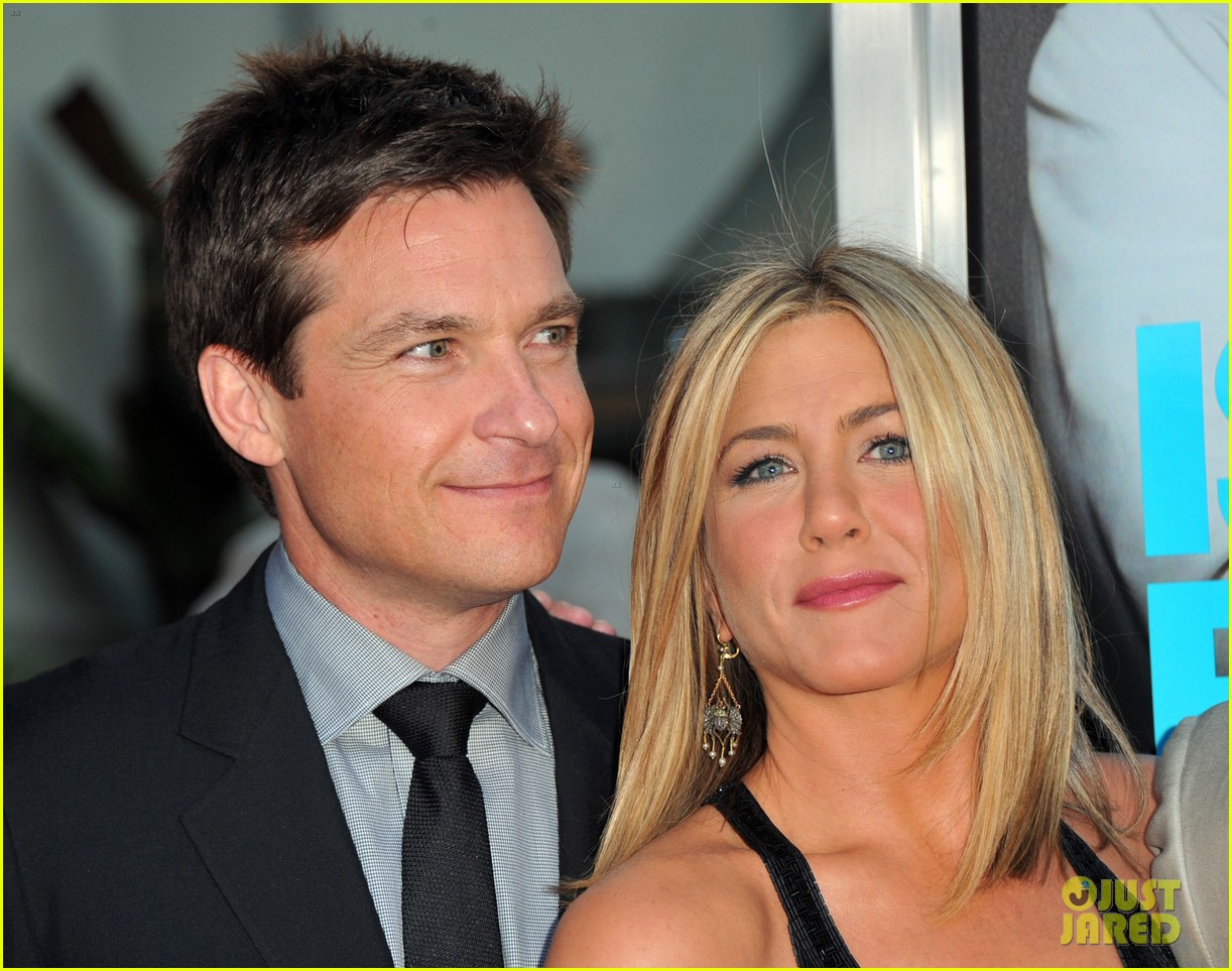 Jennifer Aniston Supports Jason Bateman at Premiere as He Dodges