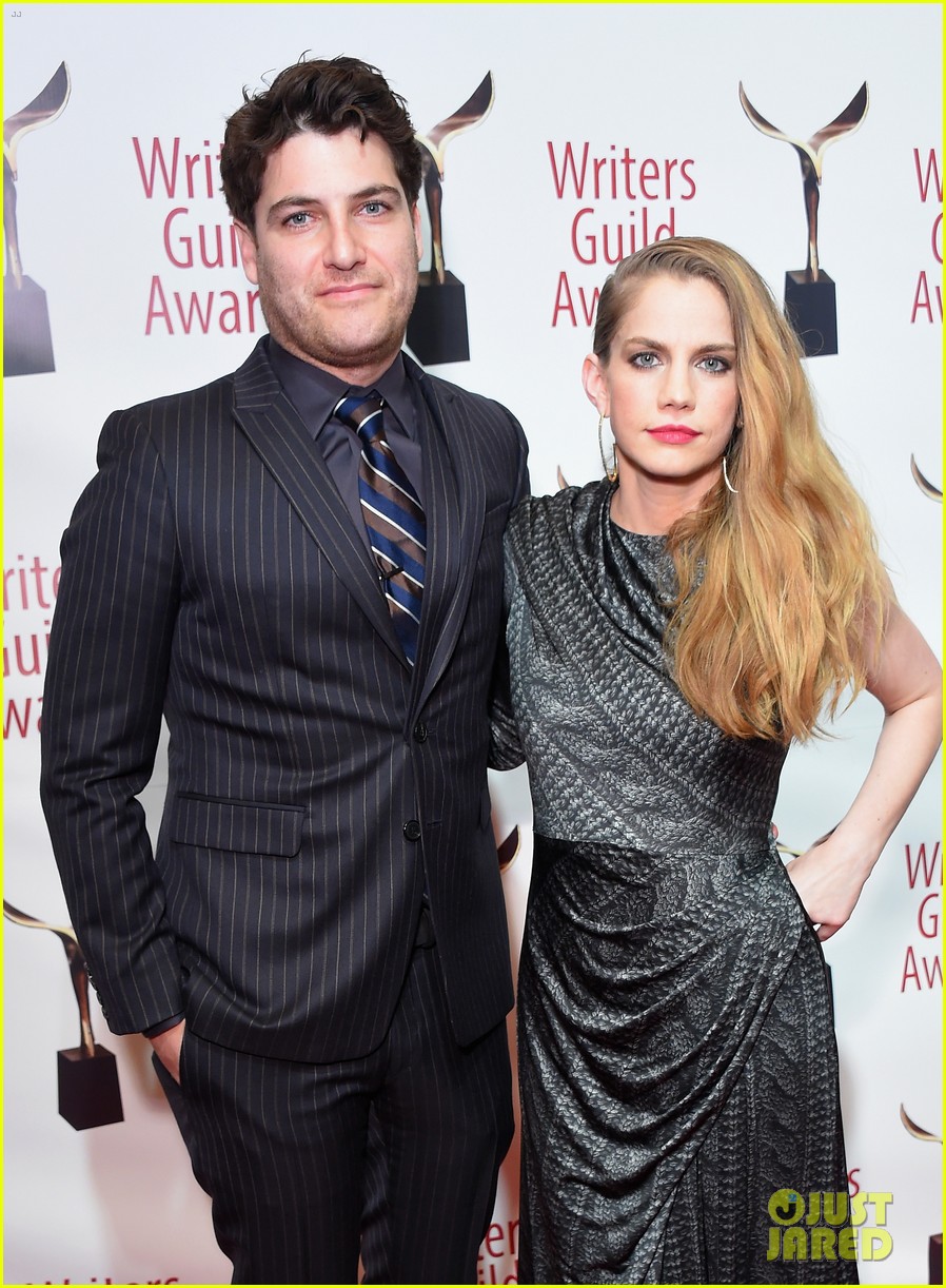 Rachel Brosnahan, Tina Fey & More Hit Stage at Writers Guild Awards