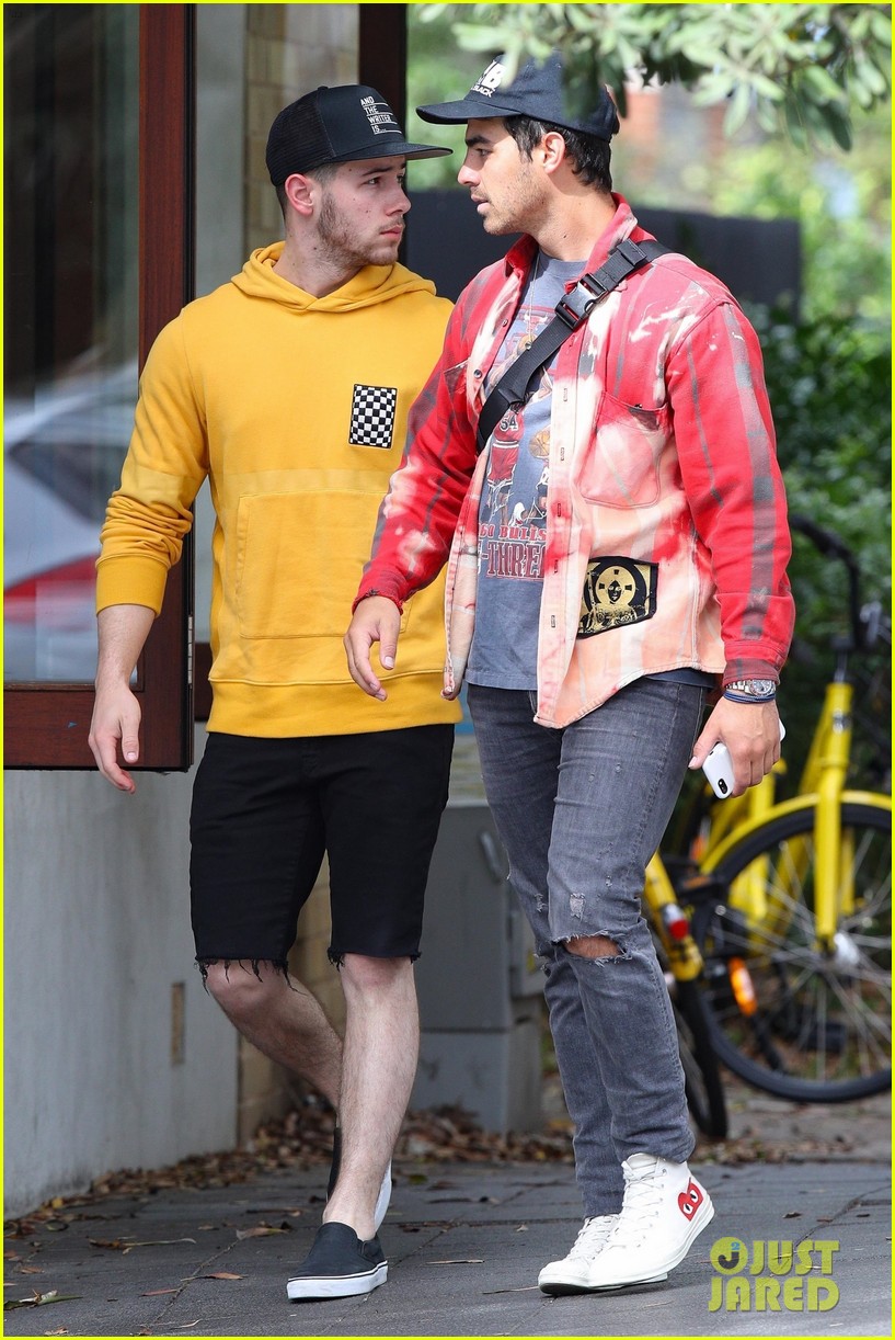 Nick Jonas Meets Up With Brother Joe in Australia See Pics! Photo