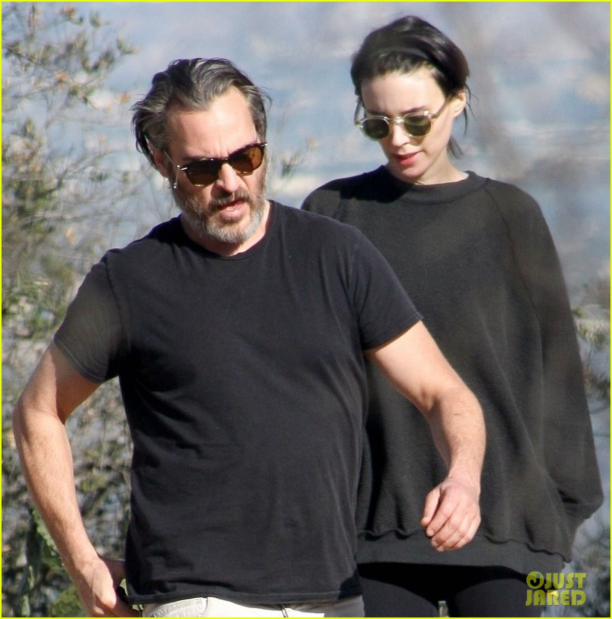 Rooney Mara & Boyfriend Joaquin Phoenix Go Hiking in LA: Photo 4026372