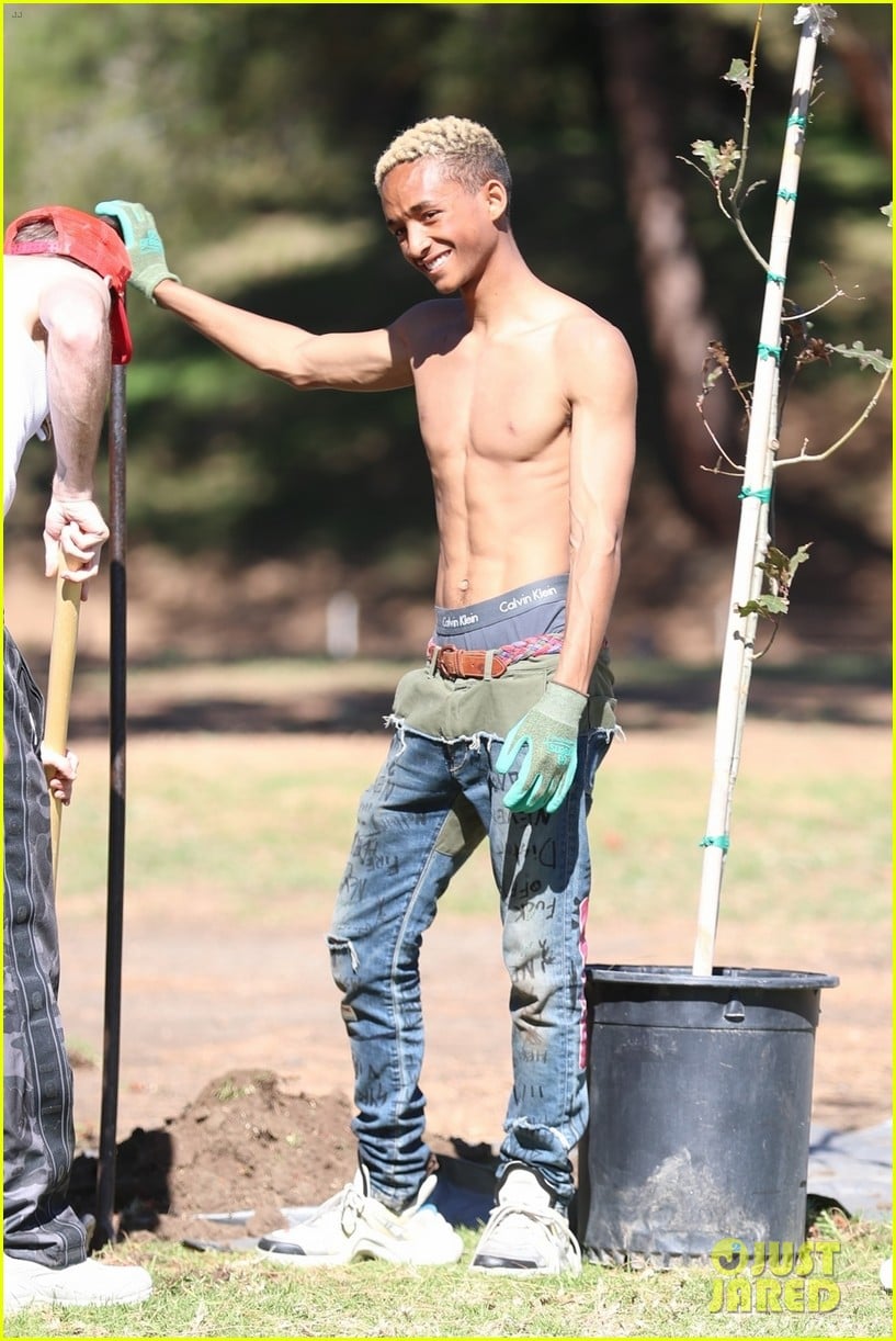Jaden Smith Shows Off His Abs While Planting Trees With Sister Willow. shir...