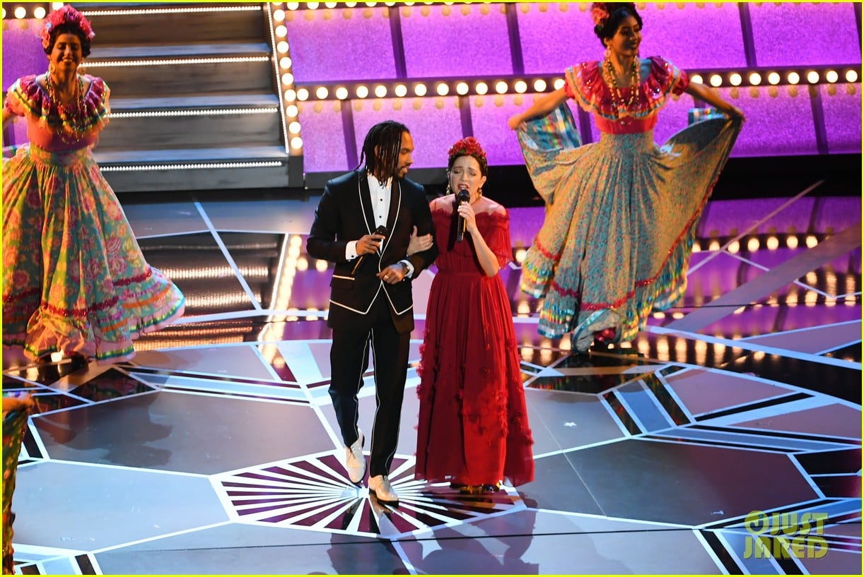Photo coco remember me oscars 2018 performance 01 Photo 4044478