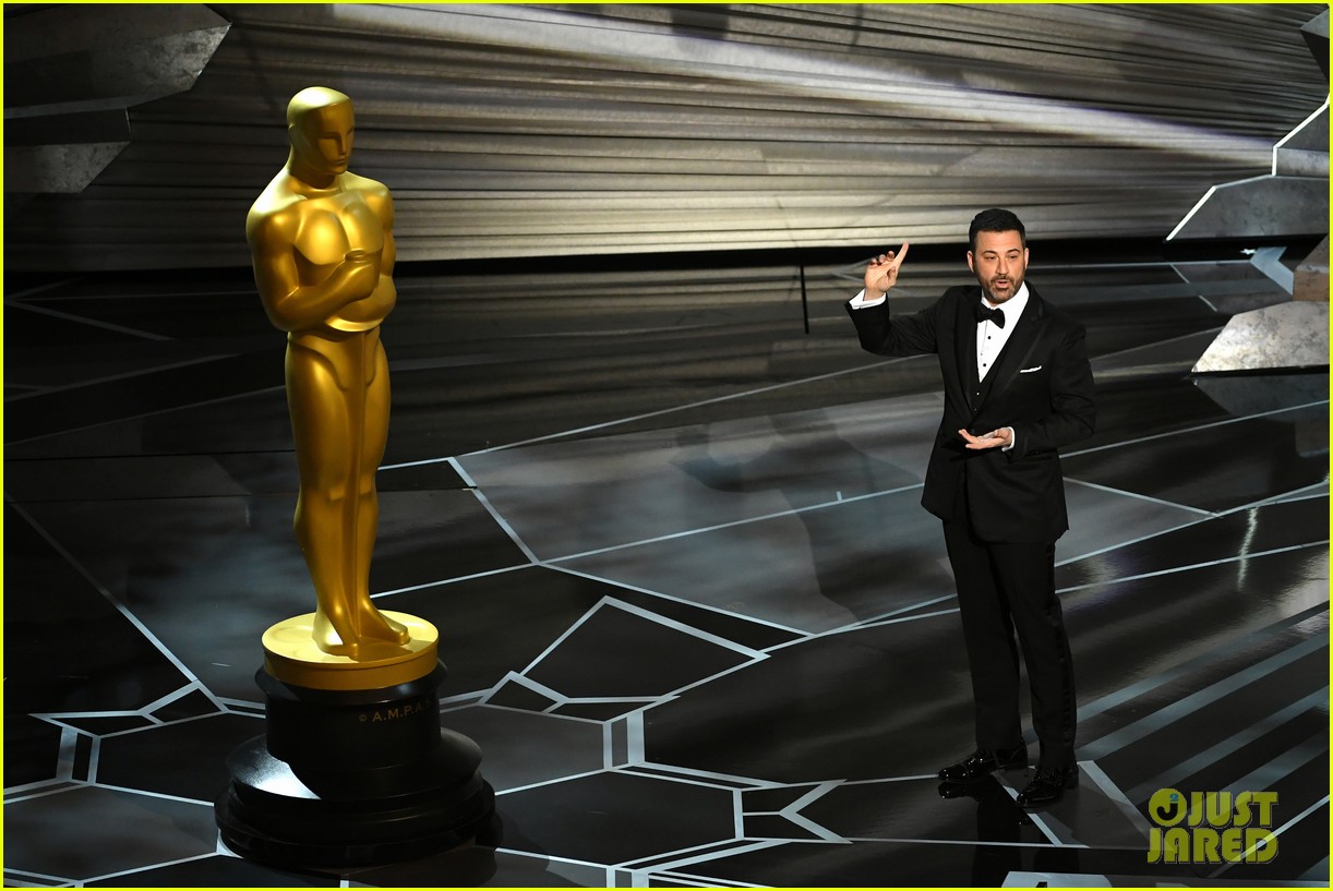 Jimmy Kimmel's Oscars 2018 Opening Monologue Video Watch Now! Photo(01)