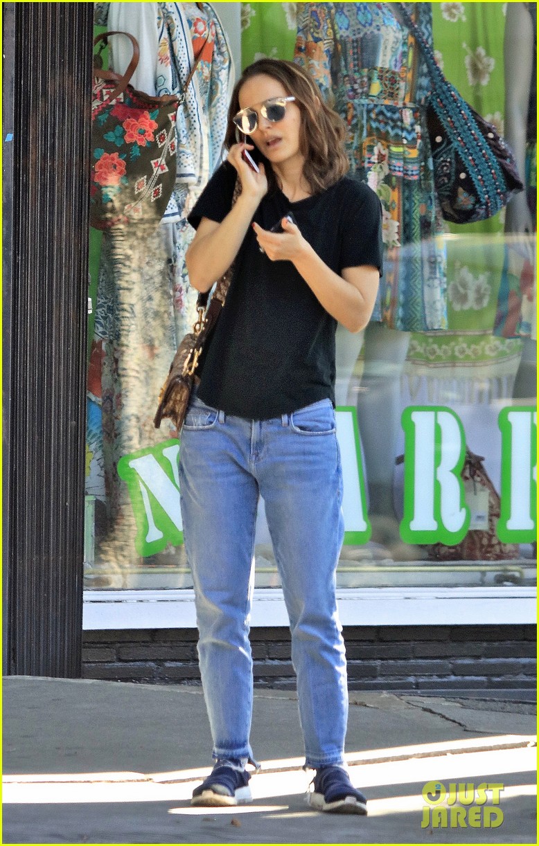 Natalie Portman Will Narrate Vegan Documentary 'Eating Animals': Photo  4056949 | Natalie Portman Pictures | Just Jared